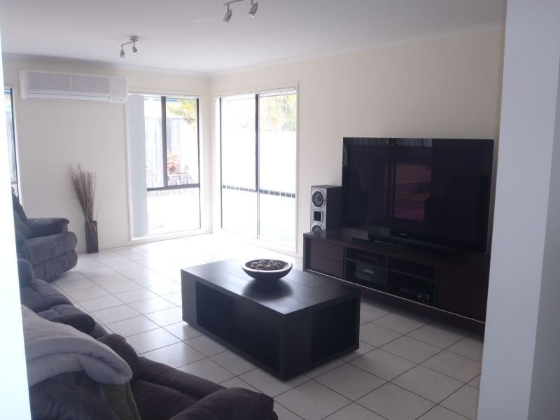 150 White Cedar Circuit, Stretton QLD 4116