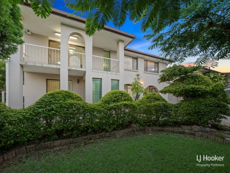 11 Aldersgate Street, Oxley QLD 4075