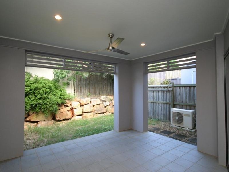 21 Mode Place, Eight Mile Plains QLD 4113