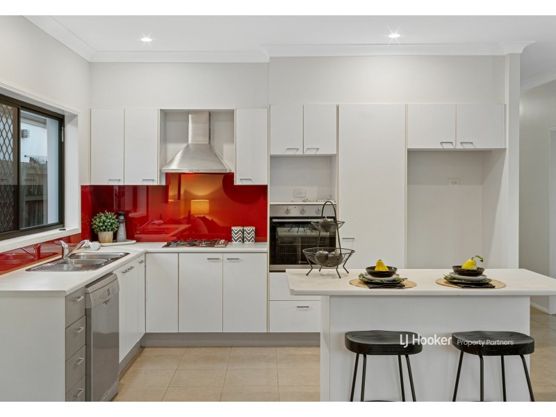 30 Aldea Place, Stretton QLD 4116