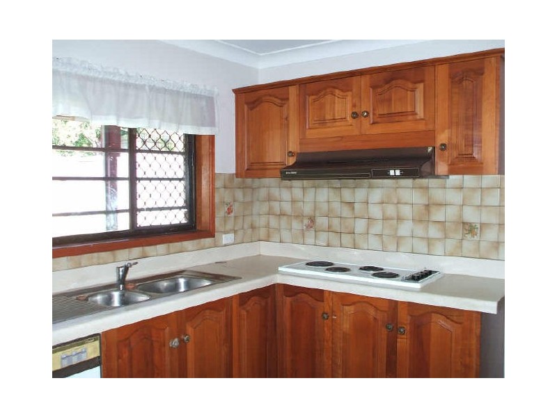 7 Hoover Court, Stretton QLD 4116