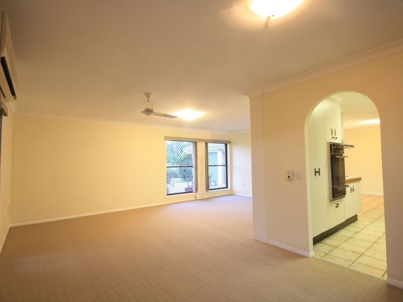 34 Hellawell Road, Sunnybank Hills QLD 4109