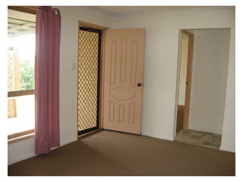 14 Barcrest Street, Crestmead QLD 4132