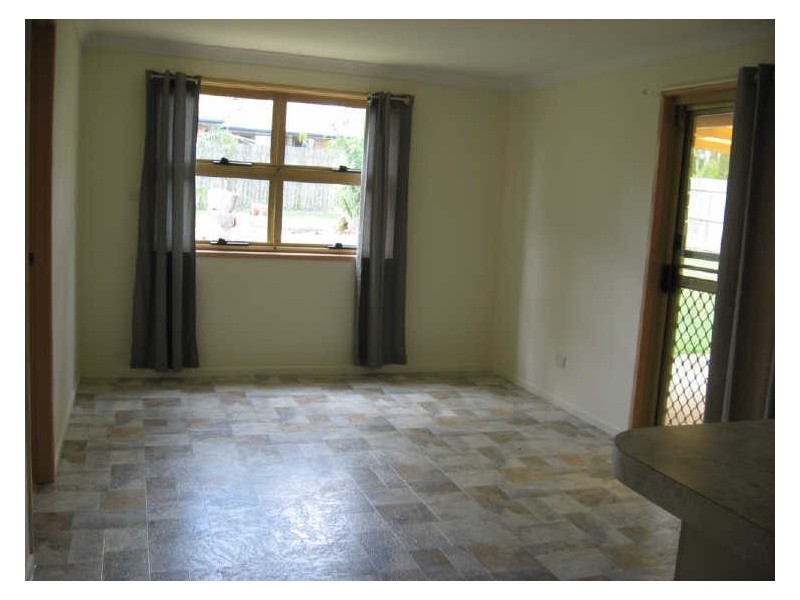 14 Barcrest Street, Crestmead QLD 4132