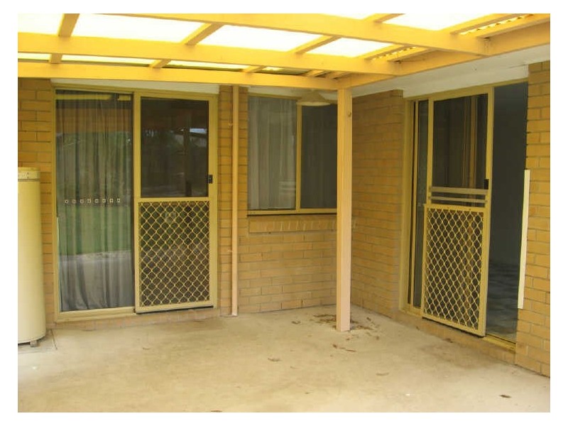 14 Barcrest Street, Crestmead QLD 4132