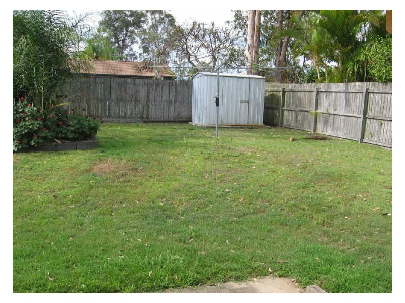 14 Barcrest Street, Crestmead QLD 4132