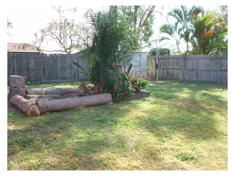 14 Barcrest Street, Crestmead QLD 4132