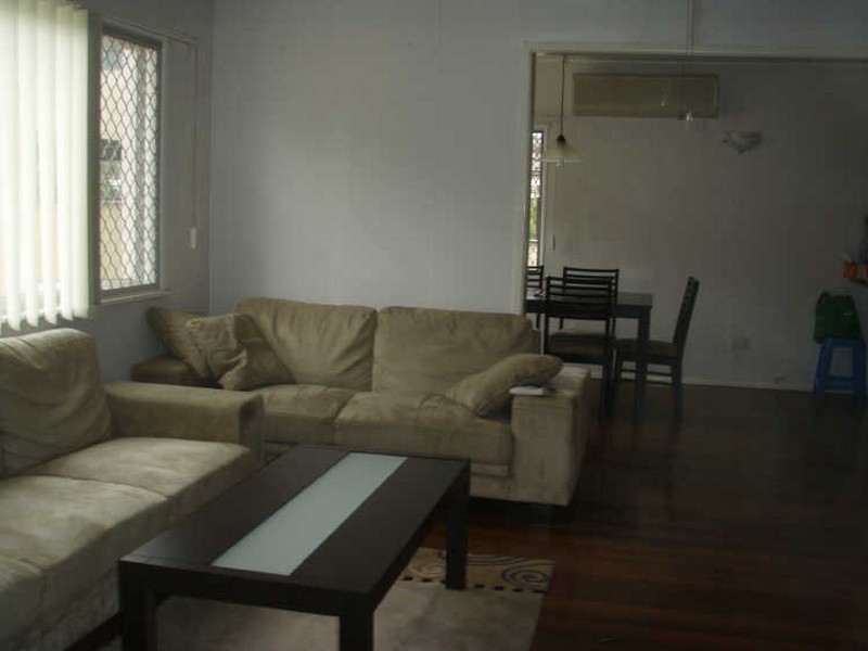 61 Dunedin Street, Sunnybank QLD 4109