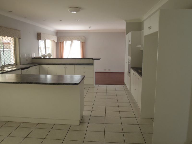 10 Park Avenue, Sunnybank Hills QLD 4109