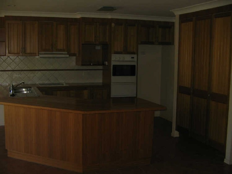 50 Ontario Cresent Lakewood, Parkinson QLD 4115