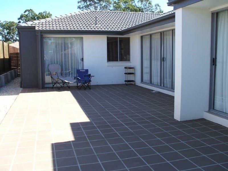 52 Kakadu Street, Parkinson QLD 4115