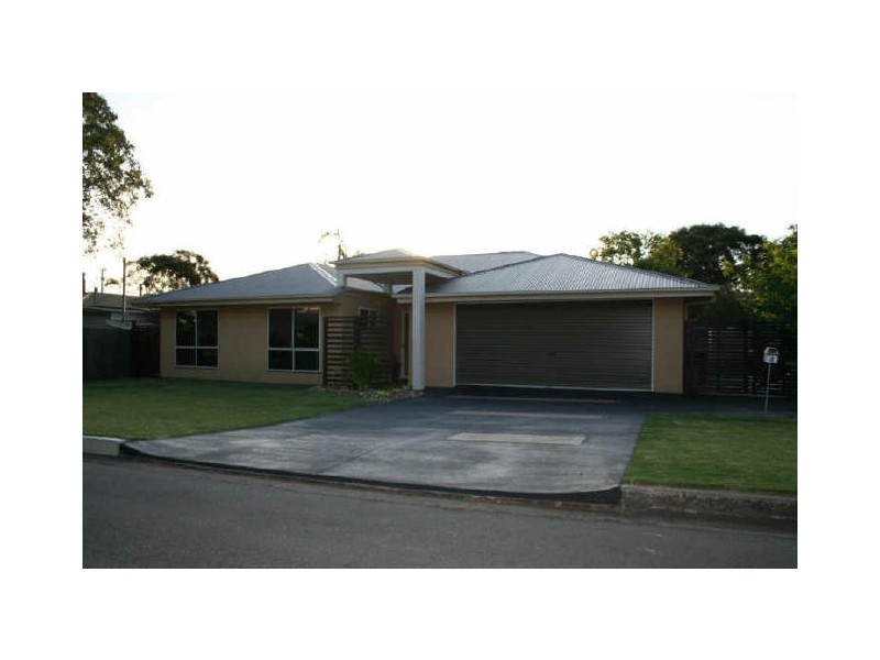 4 Selsey Street, Runcorn QLD 4113