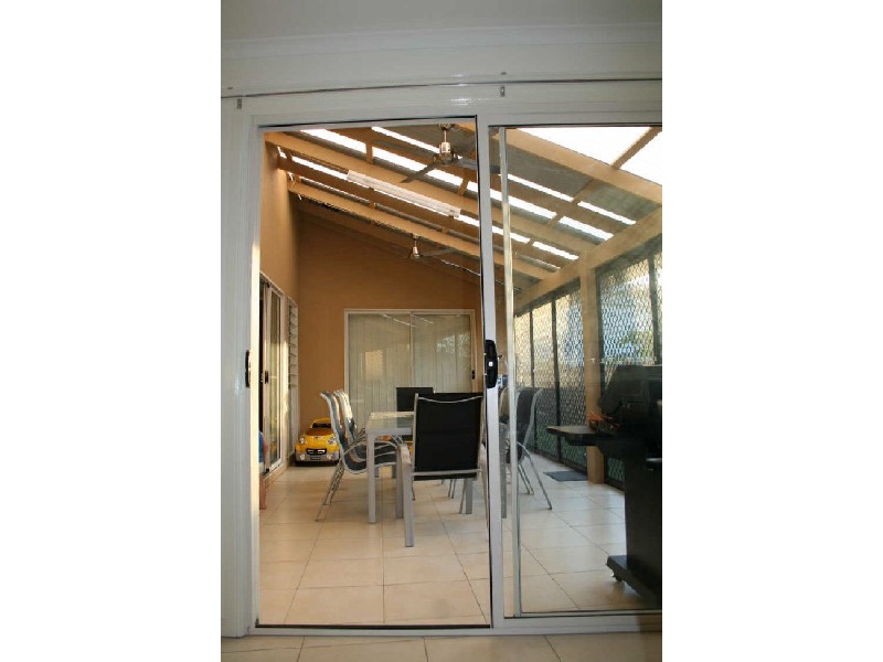 4 Selsey Street, Runcorn QLD 4113