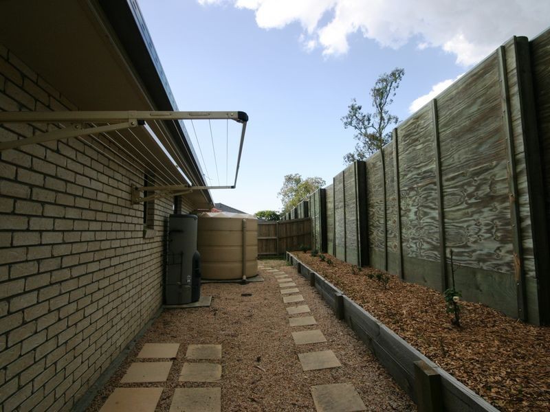 52 Larapinta Circuit, Parkinson QLD 4115