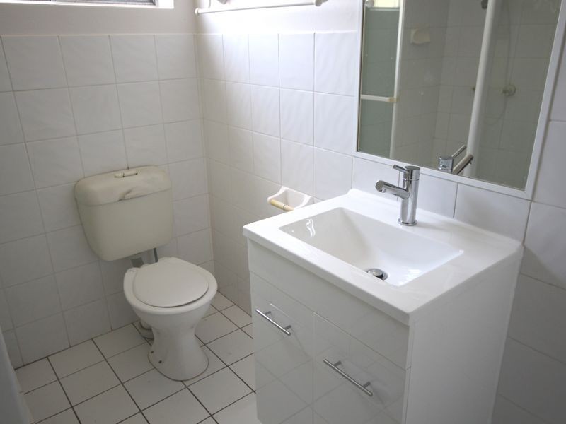 8/88 Cleveland Street, Greenslopes QLD 4120