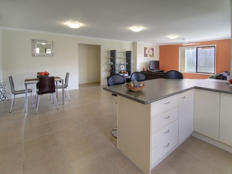 55 Watarrka Drive, Parkinson QLD 4115