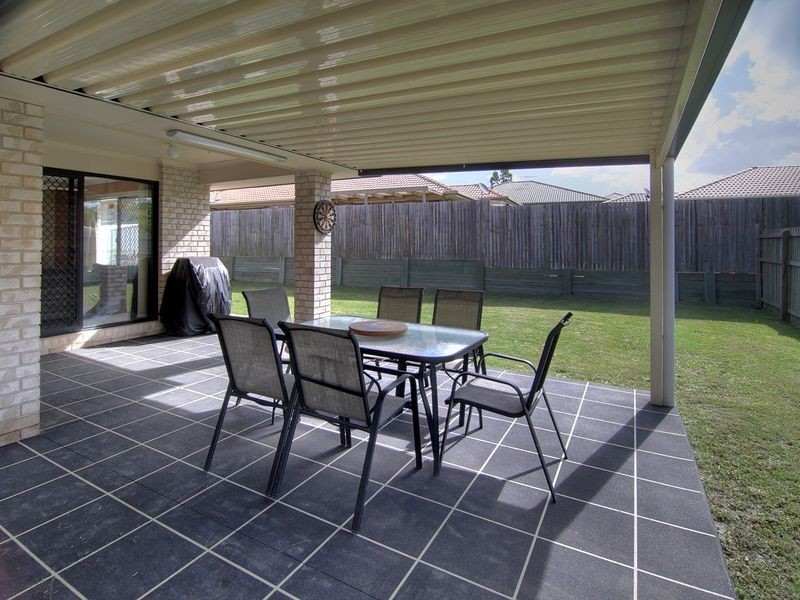 55 Watarrka Drive, Parkinson QLD 4115