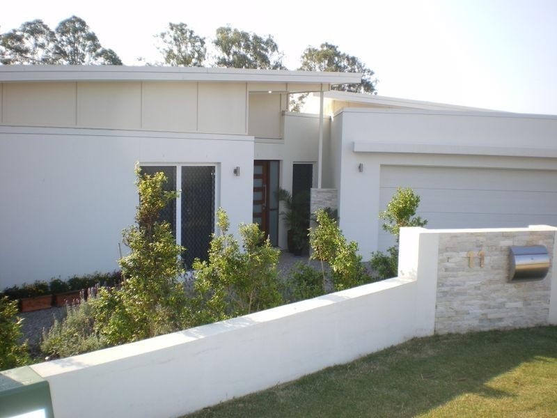 11 Fels Close, Eight Mile Plains QLD 4113