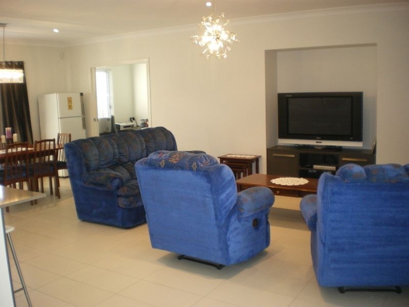 11 Fels Close, Eight Mile Plains QLD 4113