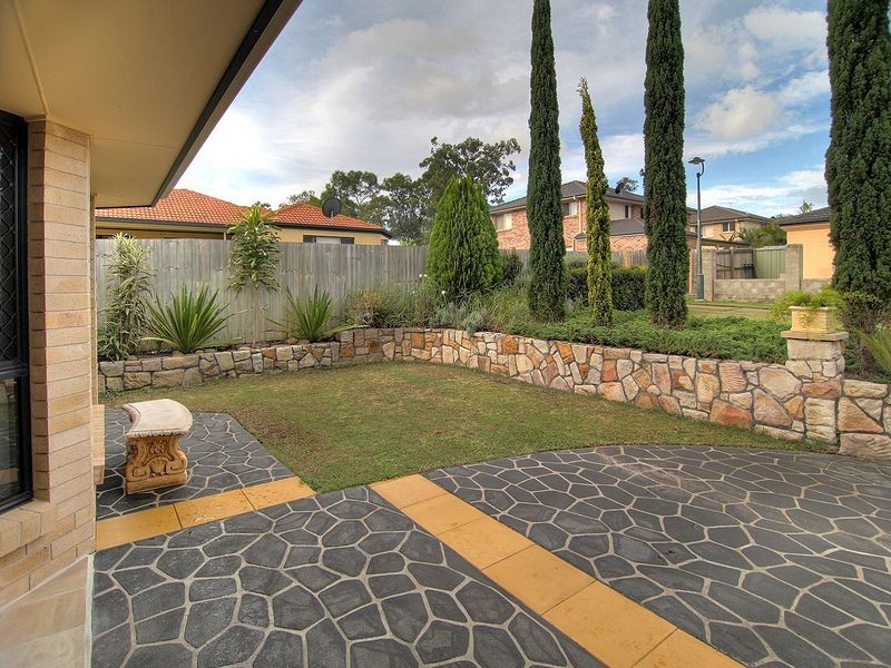 26 Yellowstone Place, Parkinson QLD 4115