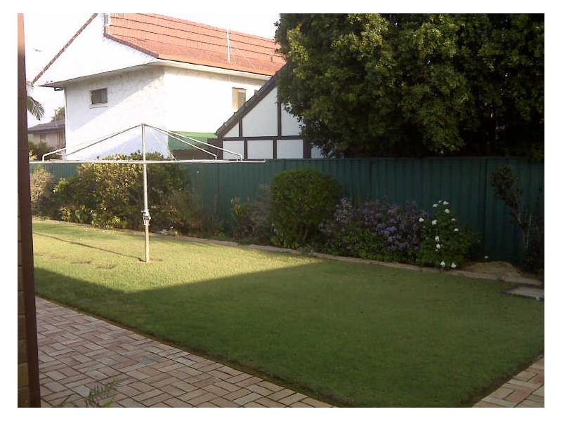 8 Stanford Street, Robertson QLD 4109