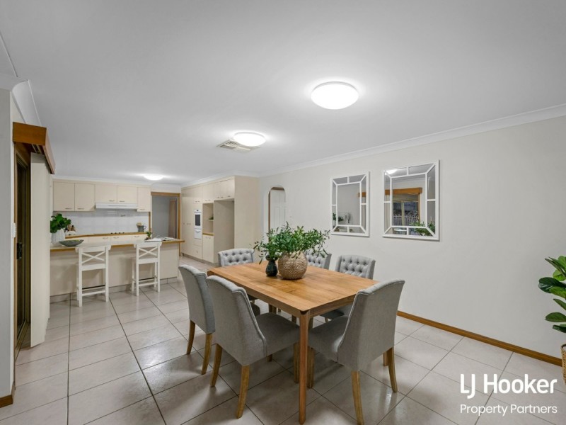 3 Andalucia Court, Wishart QLD 4122