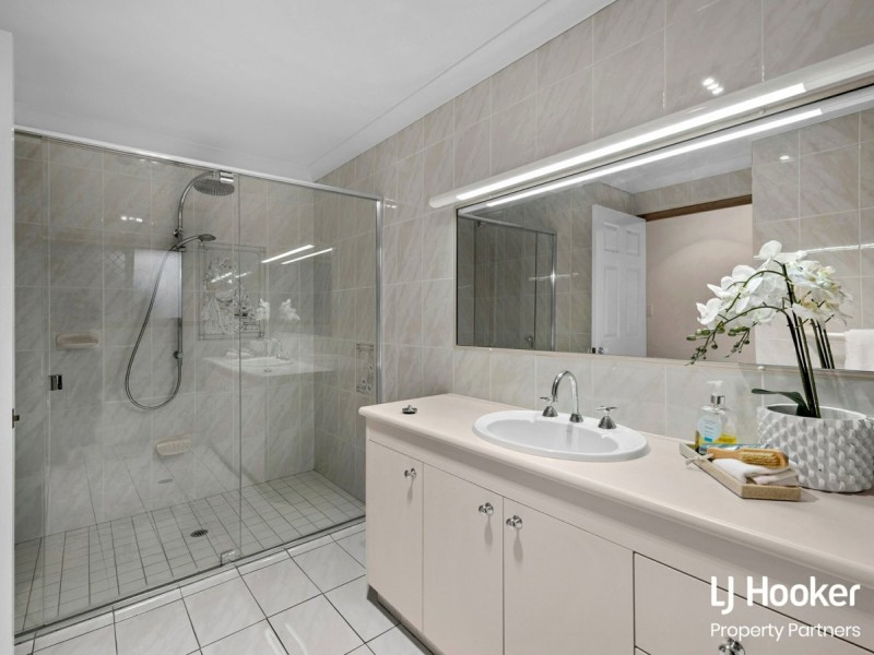 3 Andalucia Court, Wishart QLD 4122