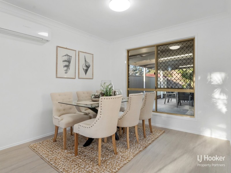 8 Scarlet Oak Place, Calamvale QLD 4116