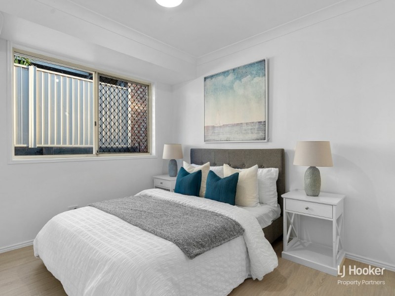 8 Scarlet Oak Place, Calamvale QLD 4116