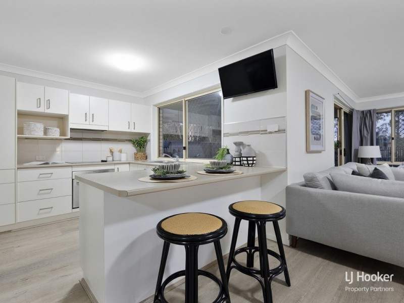 32 Orania Crescent, Calamvale QLD 4116