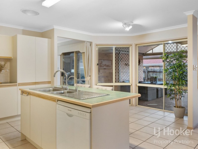 6 Bougainvillea Street, Calamvale QLD 4116