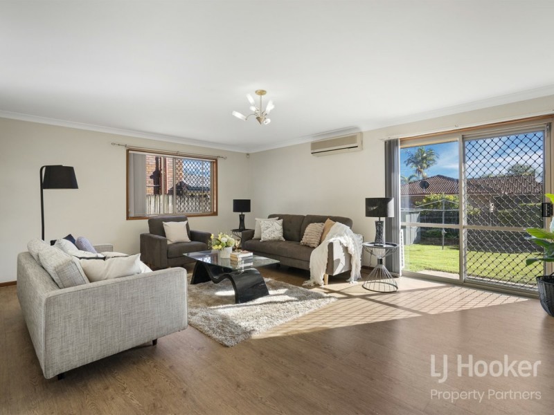 12 McKinley Court, Stretton QLD 4116