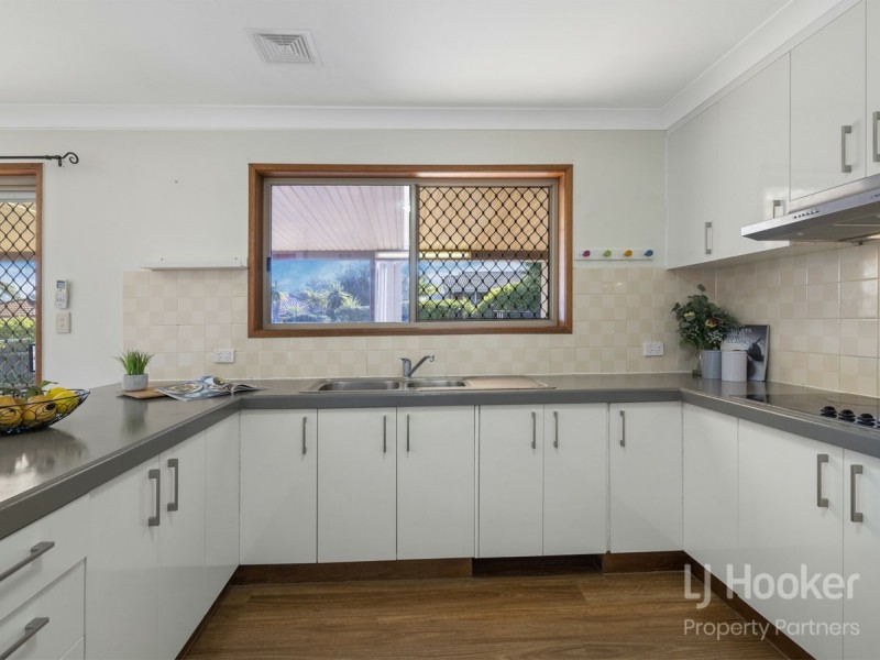 12 McKinley Court, Stretton QLD 4116
