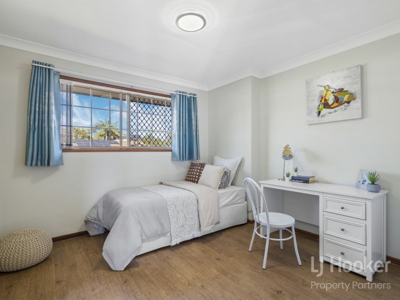 12 McKinley Court, Stretton QLD 4116