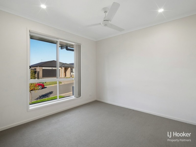 1 Vargon Circuit, Holmview QLD 4207