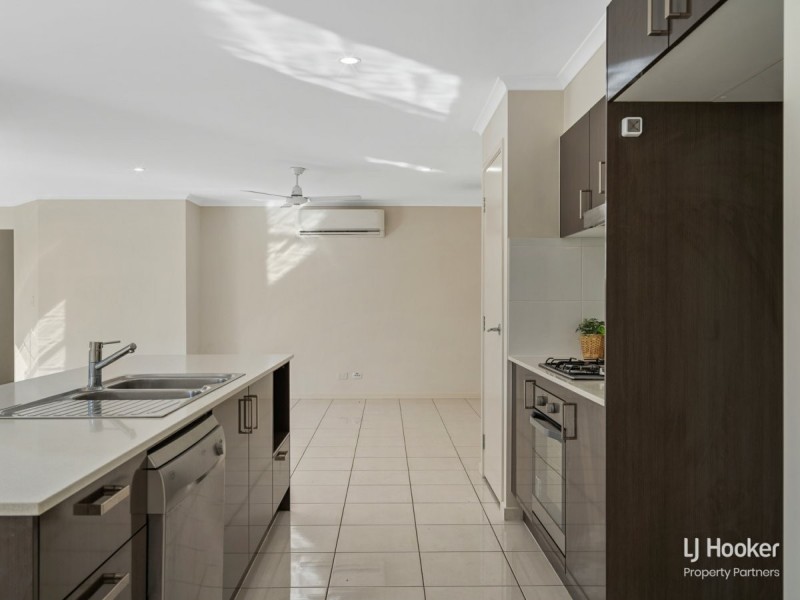1 Vargon Circuit, Holmview QLD 4207