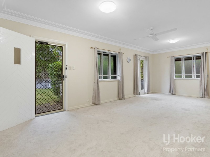 59 Twelfth Avenue, St Lucia QLD 4067