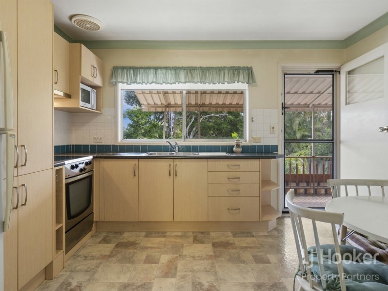 16 Colombo Street, Wishart QLD 4122