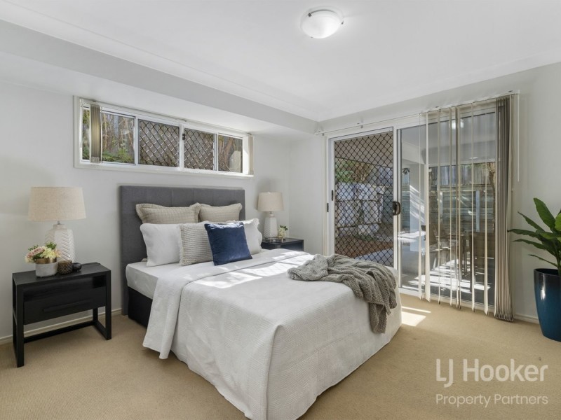 21 Trevi Close, Eight Mile Plains QLD 4113