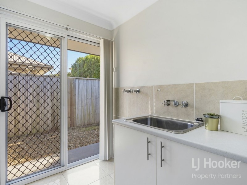 21 Trevi Close, Eight Mile Plains QLD 4113