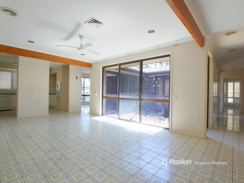 437 Mains Road, Macgregor QLD 4109