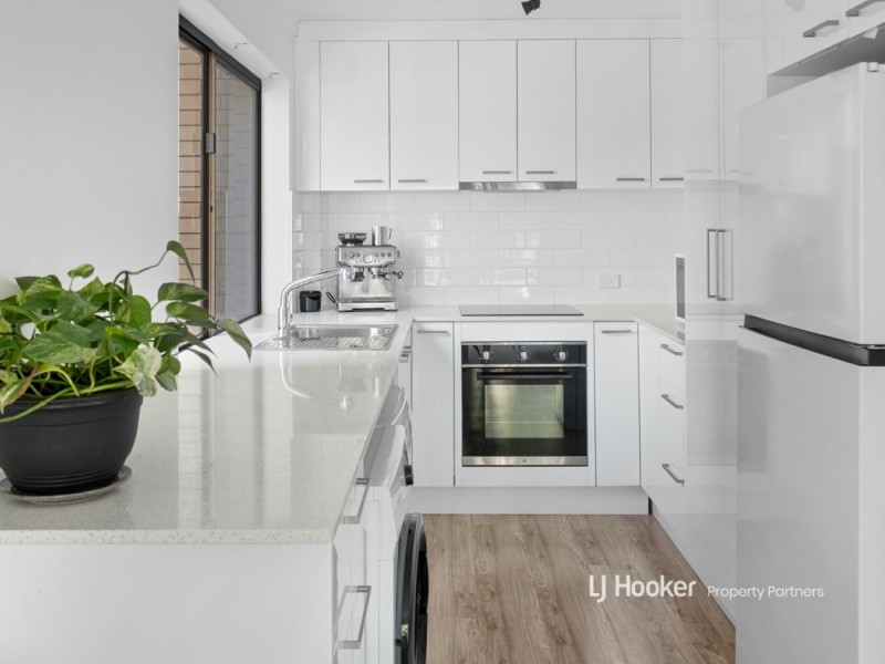 3/2 Raintree Street, Mansfield QLD 4122