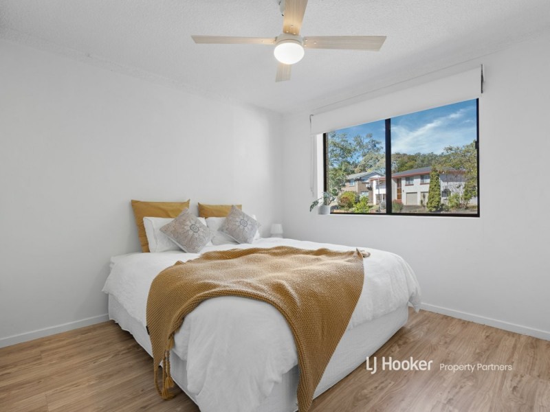 3/2 Raintree Street, Mansfield QLD 4122