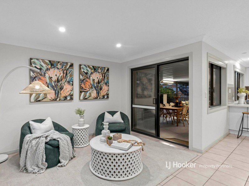 11 Coolidge Court, Stretton QLD 4116