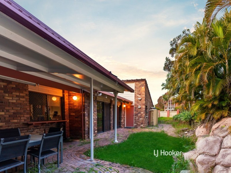 15 Aldford Street, Carindale QLD 4152