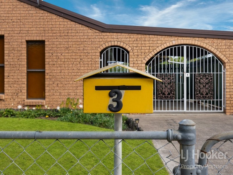 3 Kenny Street, Woodridge QLD 4114