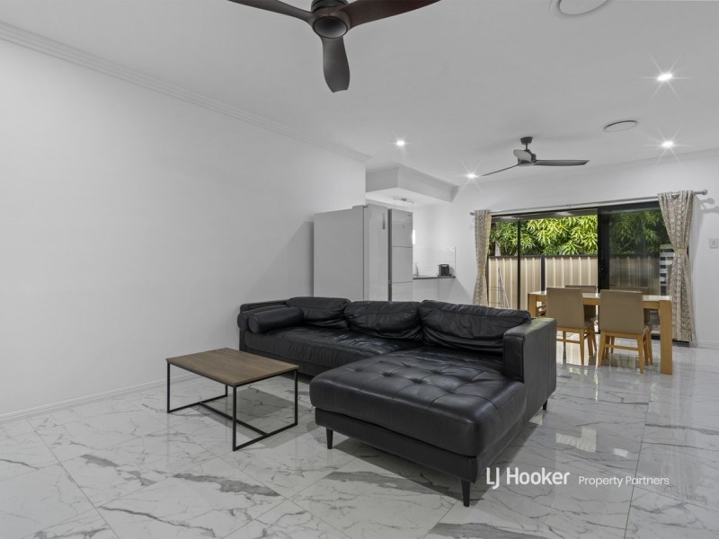 2469 Logan Road, Eight Mile Plains QLD 4113