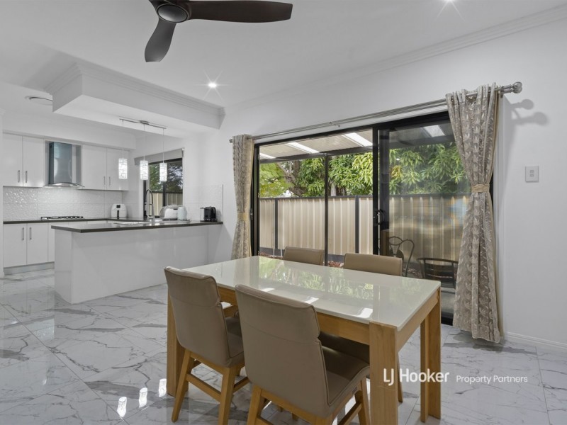 2469 Logan Road, Eight Mile Plains QLD 4113