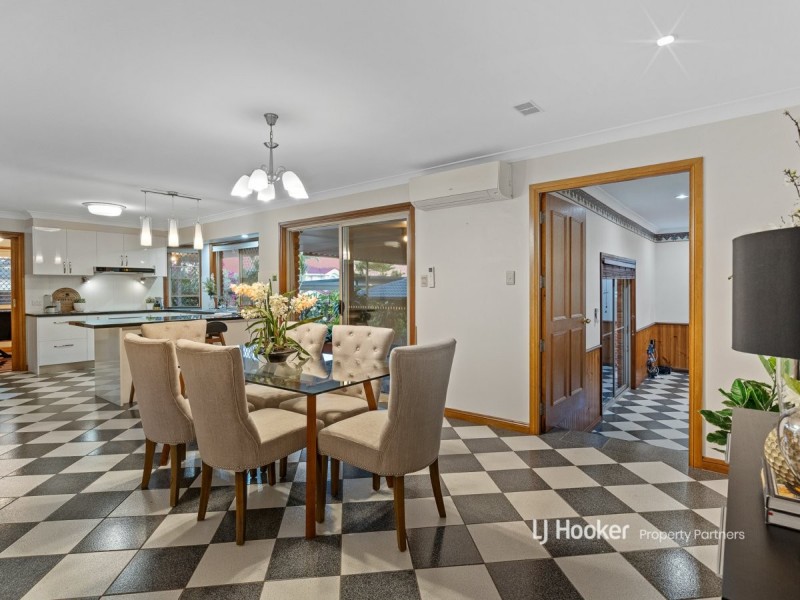 2 Totten Close, Eight Mile Plains QLD 4113