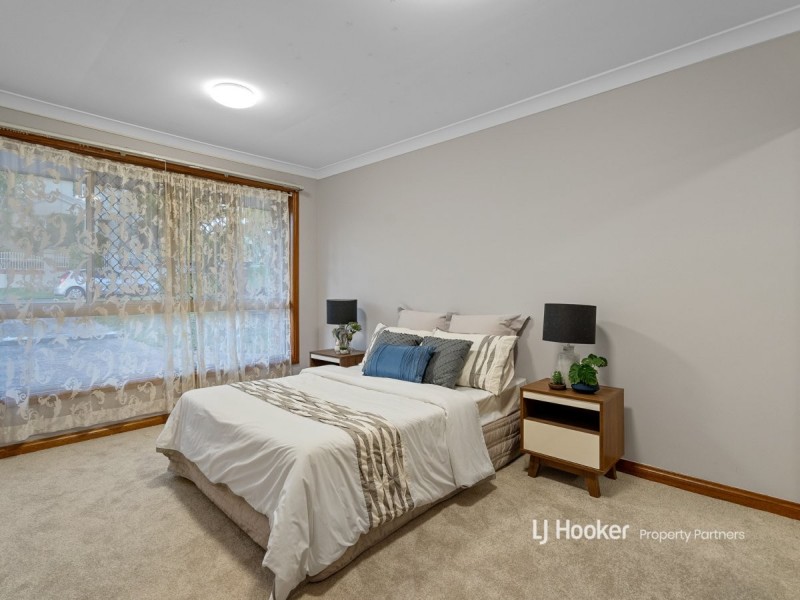 2 Totten Close, Eight Mile Plains QLD 4113